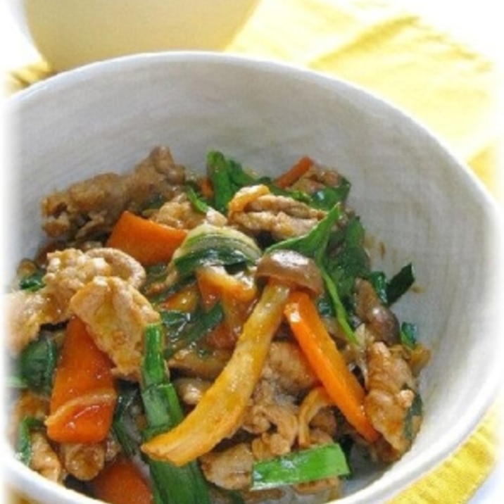 豚肉ともやし 人参 しめじ ニラのピリカラ丼 レシピ 作り方 By はなまる子 楽天レシピ 豚肉ともやし 人参 しめじ ニラのピリカラ丼 レシピ 作り方 By はなまる子 楽天レシピ